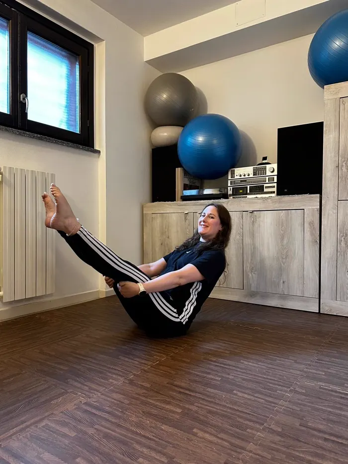 Esercizio di Pilates a corpo libero